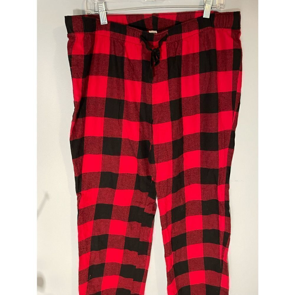 Old Navy Men’s Buffalo Plaid Lounge Pants